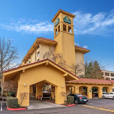 Отель La Quinta By Wyndham Seattle Sea-Tac Airport Ситак Экстерьер фото